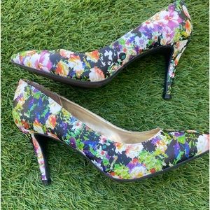 Floral pumps